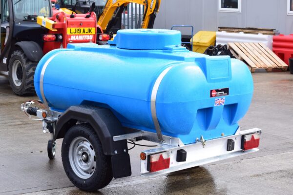 Towable Water Bowser for hire