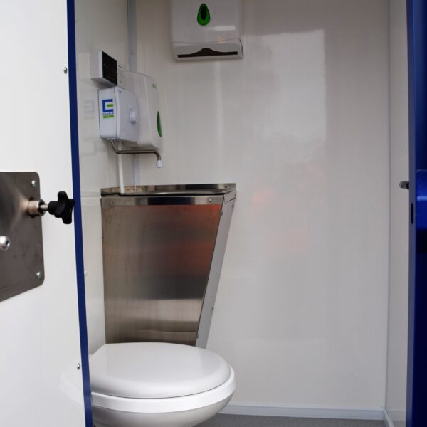 Full Flush toilet in our eco mobile welfare unit